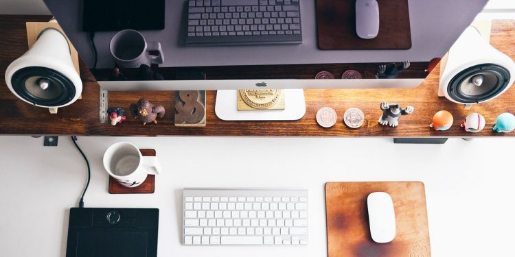 Essential Tech Gadgets Every Twitch Live Streamer Needs