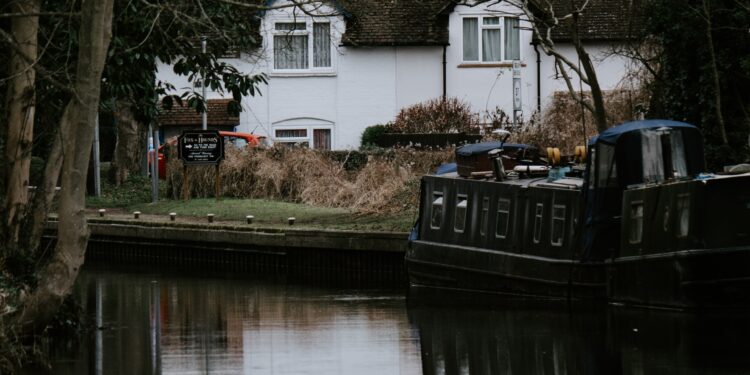 Crucial Factors to Consider When Choosing a Property in Bracknell