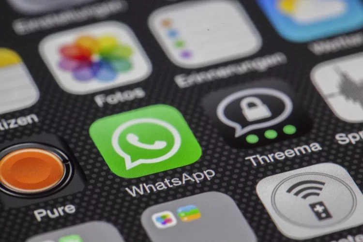 Meta WhatsApp AI access