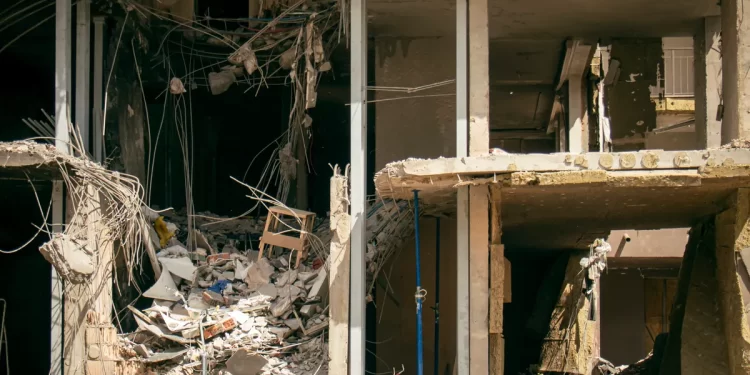Flores earthquake death toll